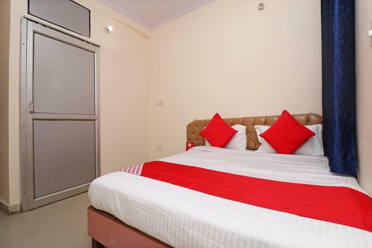 Oyo 30288 Hotel Moon Palace 러크나우 외부 사진
