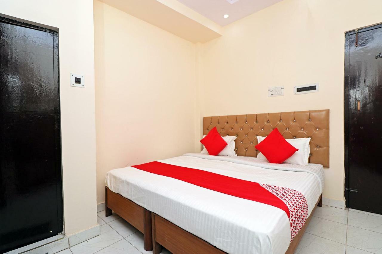 Oyo 30288 Hotel Moon Palace 러크나우 외부 사진