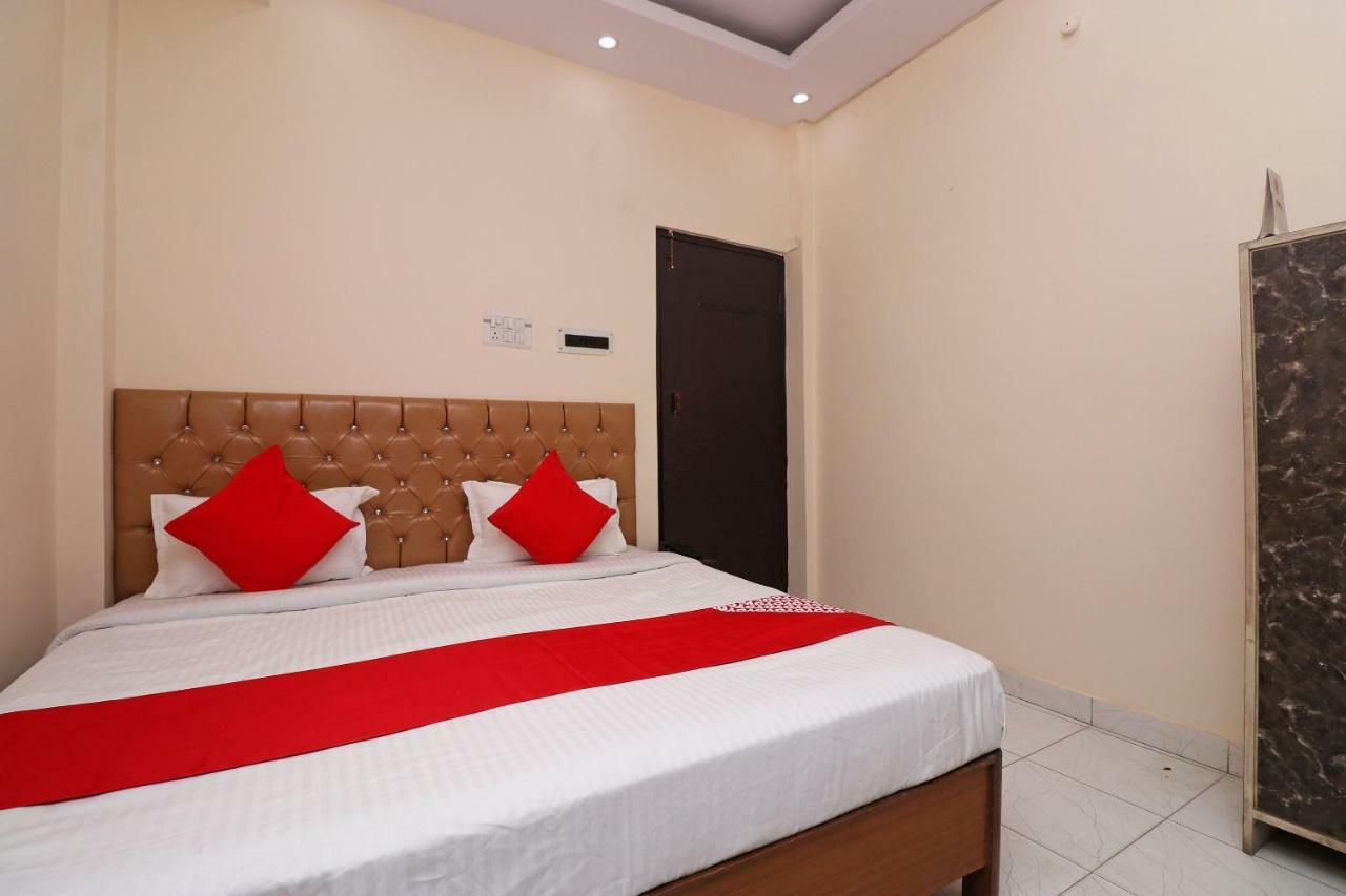 Oyo 30288 Hotel Moon Palace 러크나우 외부 사진